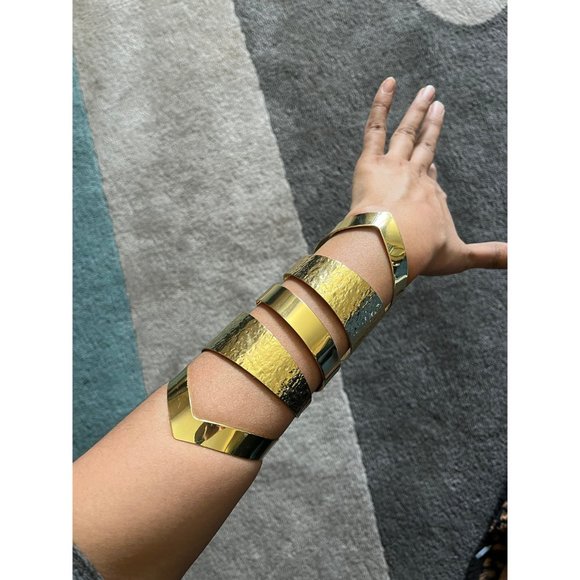 Huge wide gold cuff bracelet chunky bangle costume pageant wedding statement - Picture 2 of 6